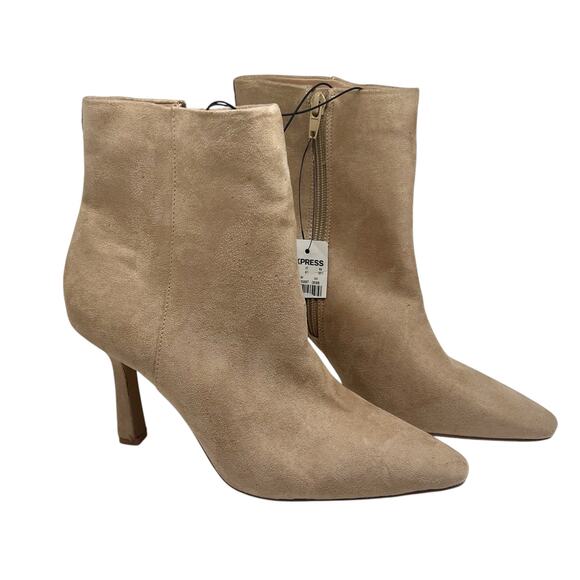 NWT Express Light Tan Faux Suede Heeled Booties Ankle Boots Size 9 - Picture 1 of 7